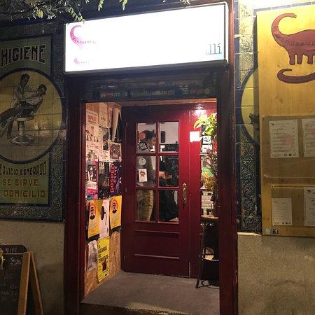 El Dinosaurio Todavía Estaba Allí