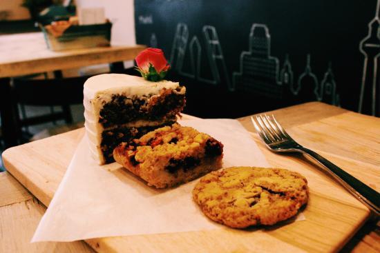 Little Big Cafe