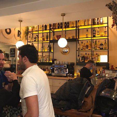 El Amor Hermoso Bar