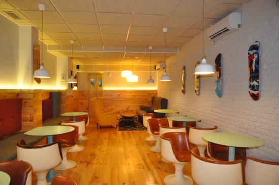 Alibai Food & Bar