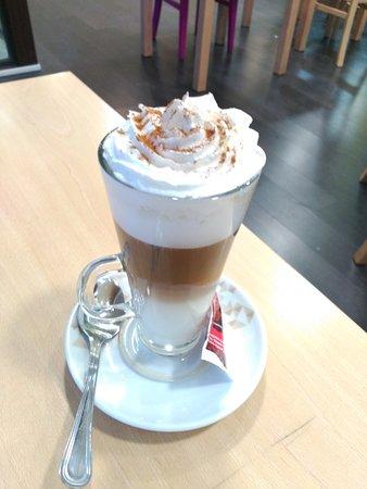 Moliendo Café