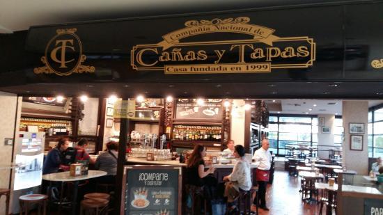 Canas y Tapas